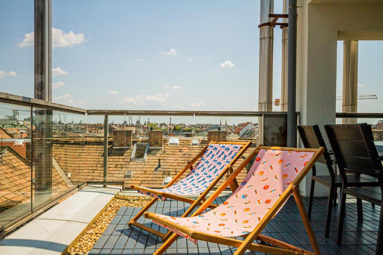 Luxury Apartment With Balcony In Downtown Budapest Bagian luar foto