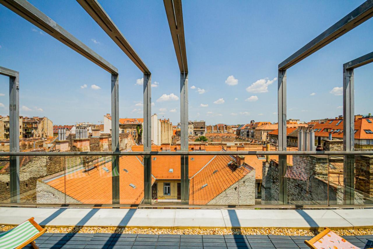 Luxury Apartment With Balcony In Downtown Budapest Bagian luar foto