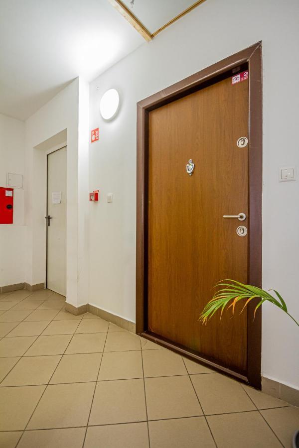 Luxury Apartment With Balcony In Downtown Budapest Bagian luar foto