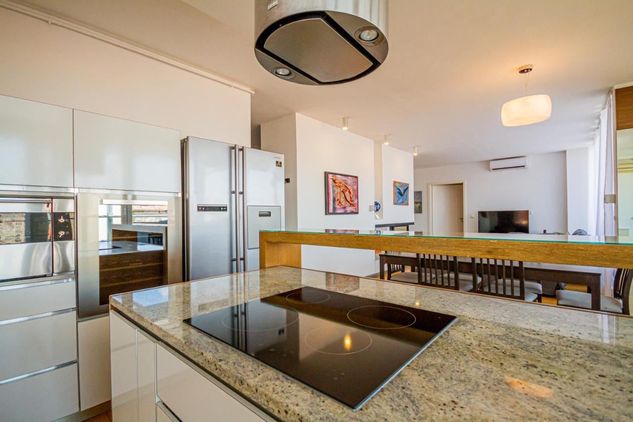 Luxury Apartment With Balcony In Downtown Budapest Bagian luar foto