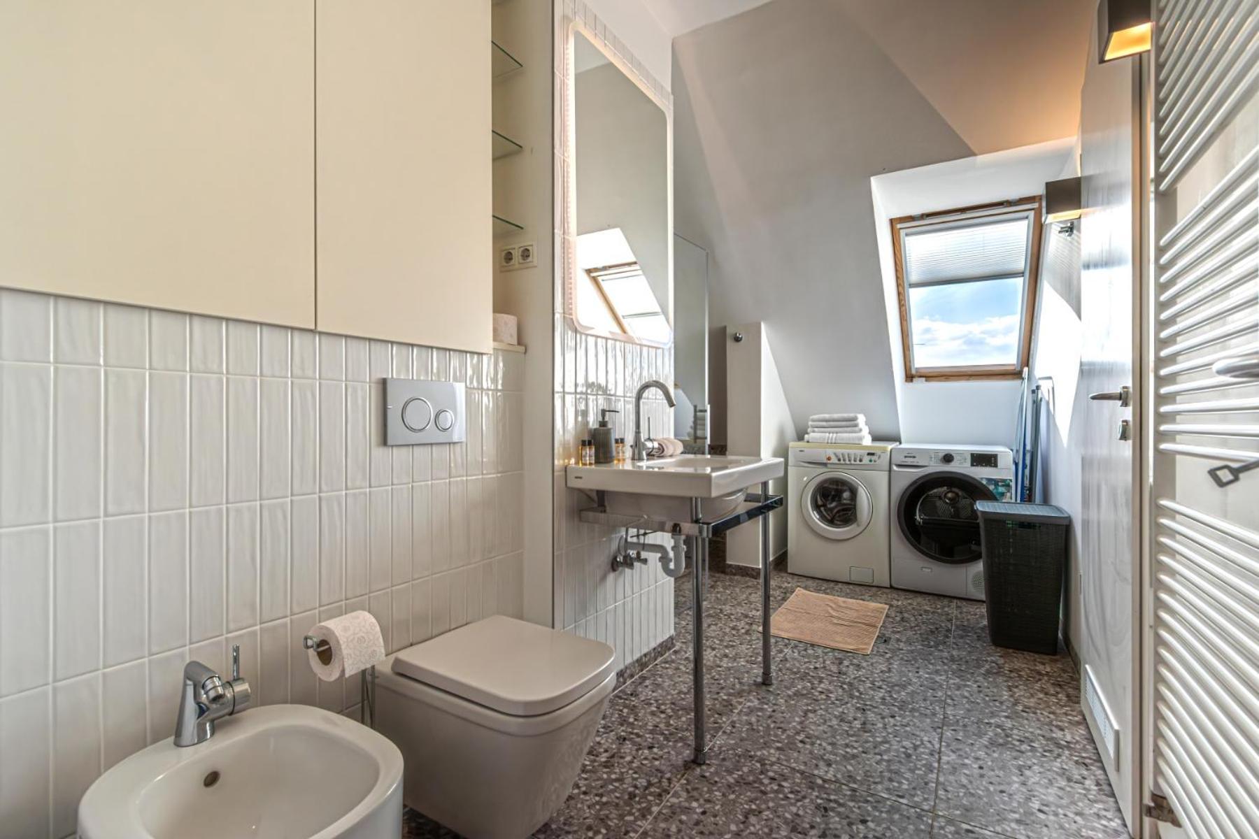 Luxury Apartment With Balcony In Downtown Budapest Bagian luar foto