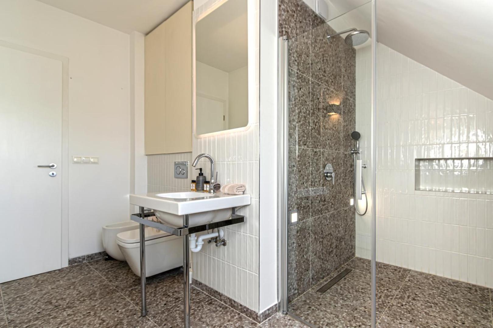 Luxury Apartment With Balcony In Downtown Budapest Bagian luar foto